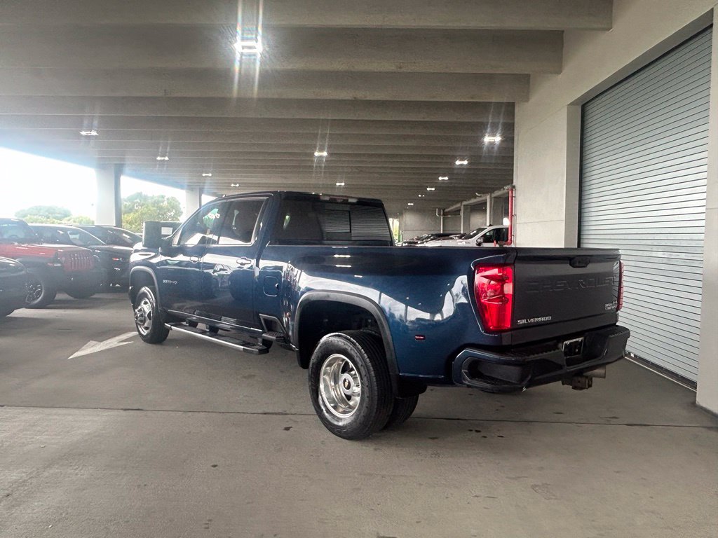 Used 2021 Chevrolet Silverado 3500 High Country AWD/4WD image 3