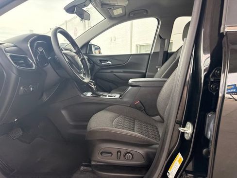 Used 2024 Chevrolet Equinox LT AWD/4WD image 15
