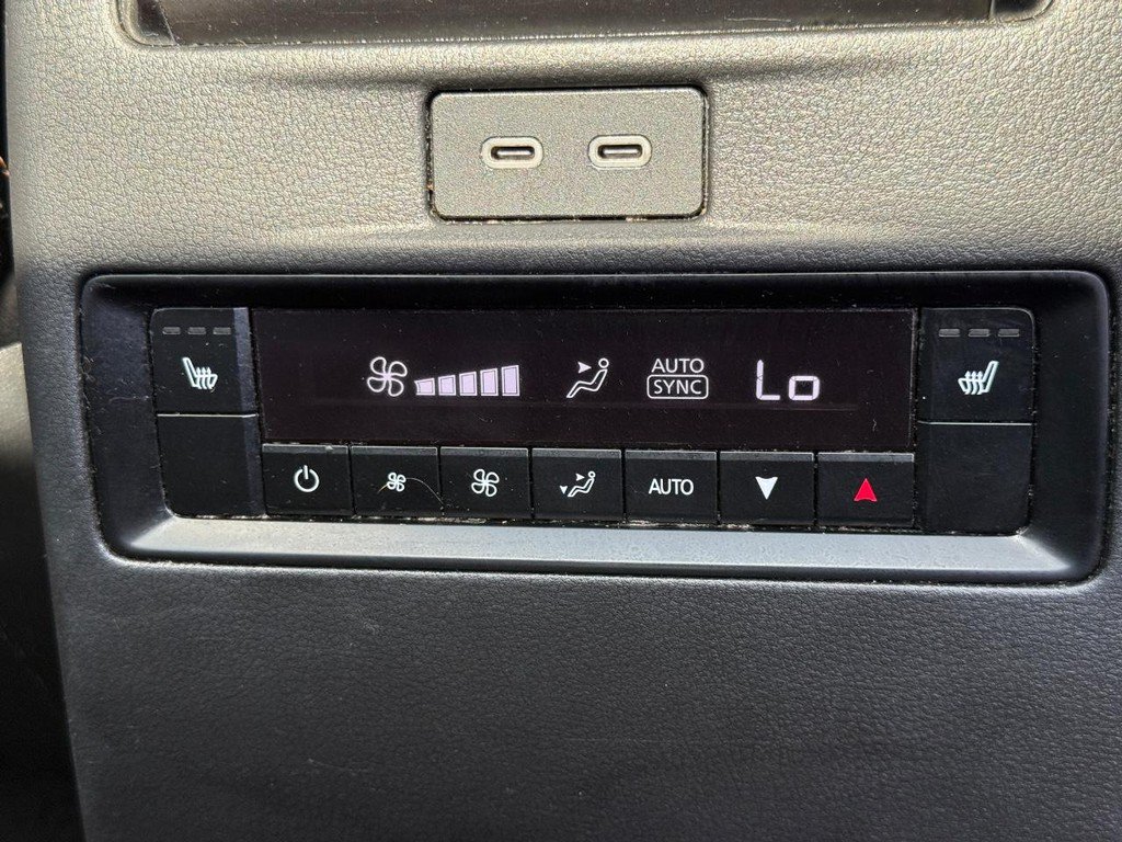 Used 2024 MAZDA CX-90 Plug-In Hybrid w/ Premium Plus AWD/4WD image 12