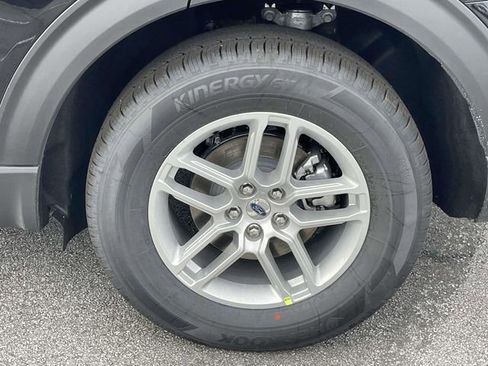 New 2026 Ford Explorer Active w/ Active Comfort Package RWD image 21