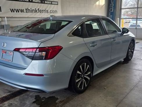 Used 2022 Honda Civic EX image 7