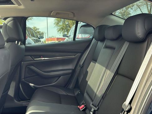 Used 2021 MAZDA MAZDA3 s image 25