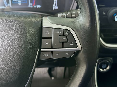Used 2024 Toyota Grand Highlander FWD image 17