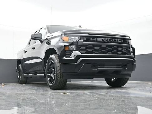 New 2026 Chevrolet Silverado 1500 Custom w/ LPO, Dark Essentials Package AWD/4WD image 42