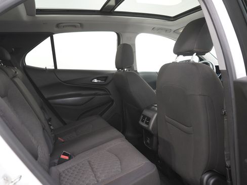 Used 2019 Chevrolet Equinox LT w/ Sun & Navigation Package image 14