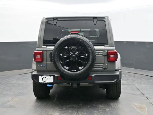 Used 2023 Jeep Wrangler Unlimited Sahara w/ Cold Weather Group image 5