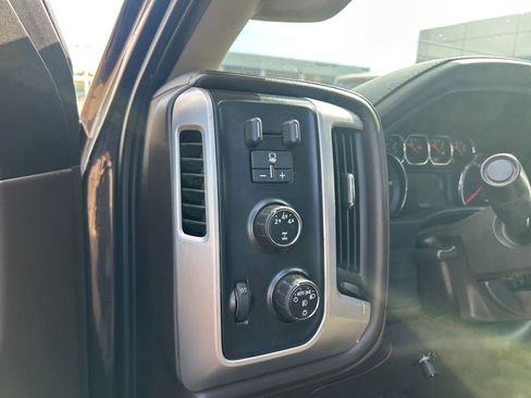 Used 2015 GMC Sierra 2500 SLT w/ Duramax Plus Package image 10
