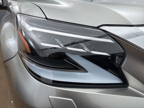 Used 2022 Lexus GX 460 Luxury w/ Off Road Package AWD/4WD image 38