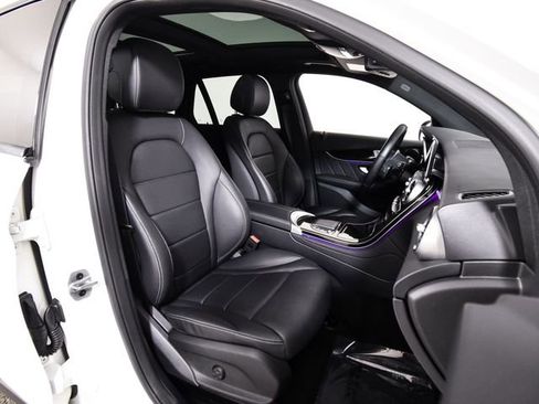 Certified 2022 Mercedes-Benz GLC 300 image 32