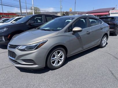Used 2017 Chevrolet Cruze LT
