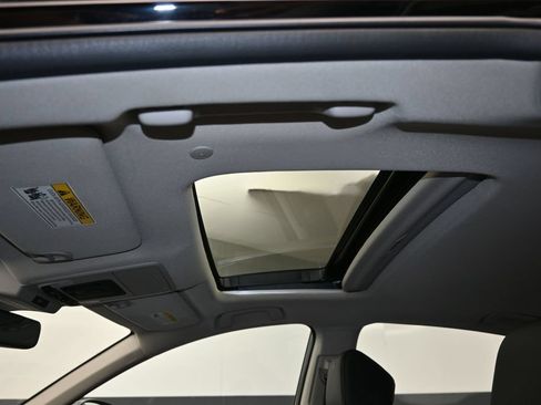 Used 2023 Honda Accord EX-L image 21