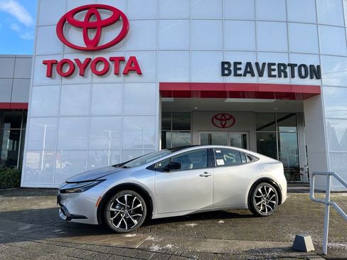 New 2026 Toyota Prius Plug-In Hybrid image 2