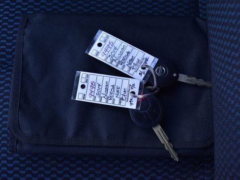 Used 2014 Nissan Versa Note SV w/ Sport Value Package image 12