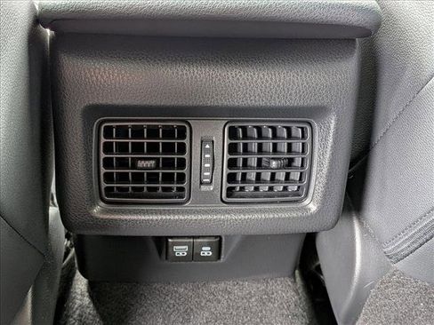 Used 2025 Toyota Camry SE FWD image 18