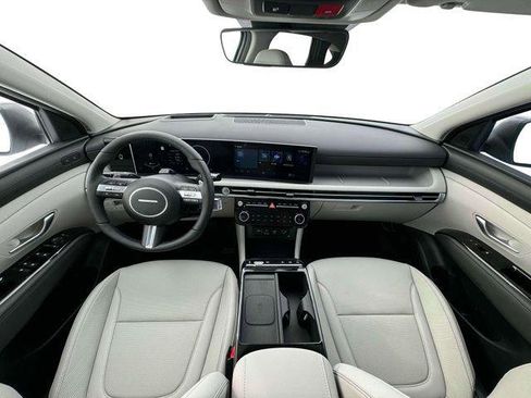 New 2025 Hyundai Tucson Limited AWD/4WD image 13