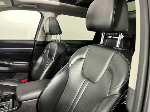 Used 2021 Kia Sorento SX image 17