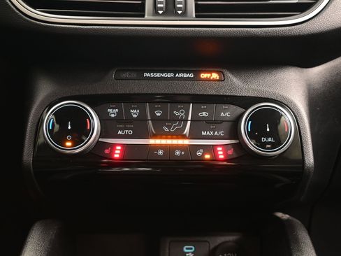 Used 2022 Ford Escape SEL w/ Technology Package image 21