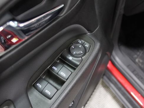 Used 2023 Chevrolet Equinox RS w/ RS Leather Package AWD/4WD image 17