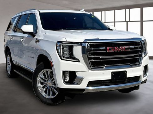 Used 2024 GMC Yukon SLT RWD image 3