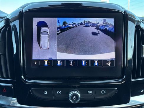 Used 2020 Chevrolet Traverse Premier image 22