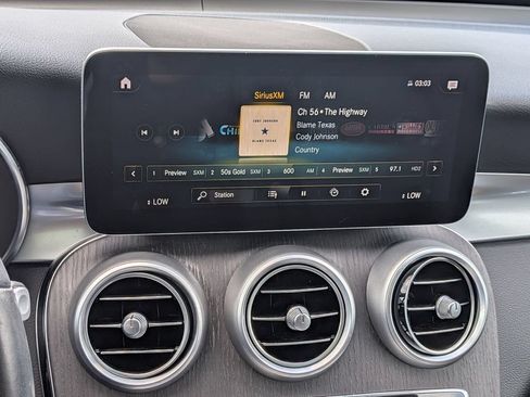 Used 2022 Mercedes-Benz GLC 300 4MATIC image 15