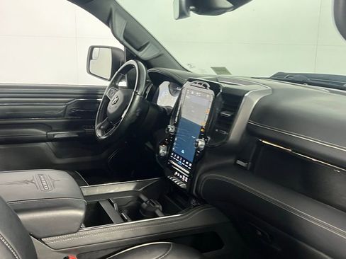 Used 2022 RAM 1500 Limited w/ Night Edition image 32
