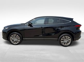 Used 2024 Toyota Venza XLE AWD/4WD video 2