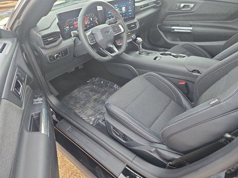 New 2025 Ford Mustang Ecoboost image 16