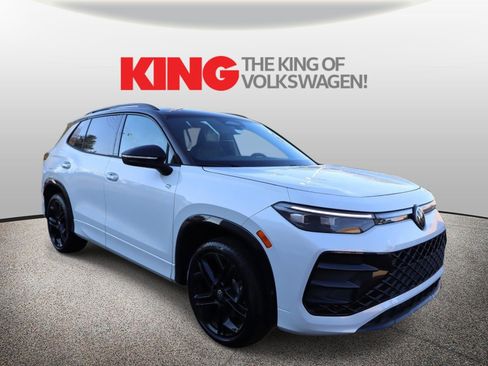 New 2026 Volkswagen Tiguan SE R-Line image 1