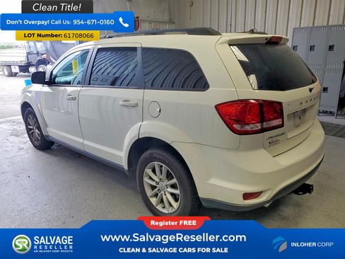 Used 2017 Dodge Journey SXT w/ Comfort/Convenience Group FWD image 3