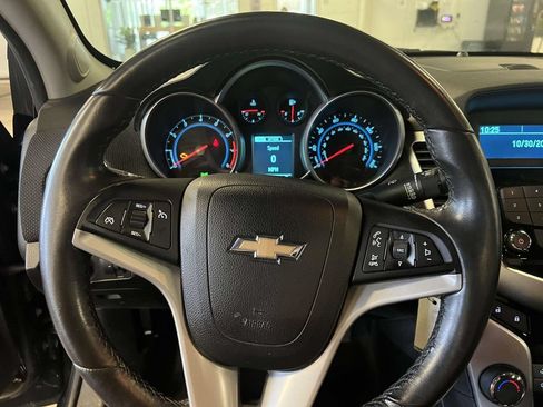 Used 2014 Chevrolet Cruze LT FWD image 17