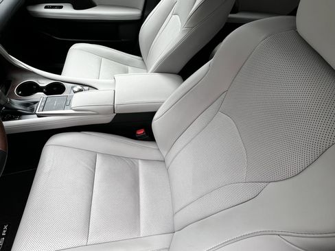 Certified 2022 Lexus RX 350 FWD w/ Premium Package image 16