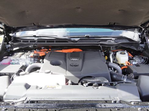 New 2026 Toyota Tundra Limited w/ Limited PVM Package image 14