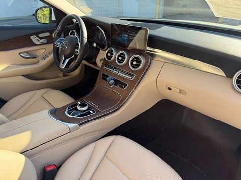 Used 2021 Mercedes-Benz C 300 4MATIC Sedan image 21