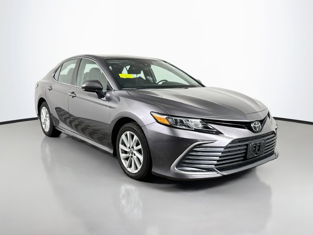 Used 2022 Toyota Camry LE AWD/4WD image 8