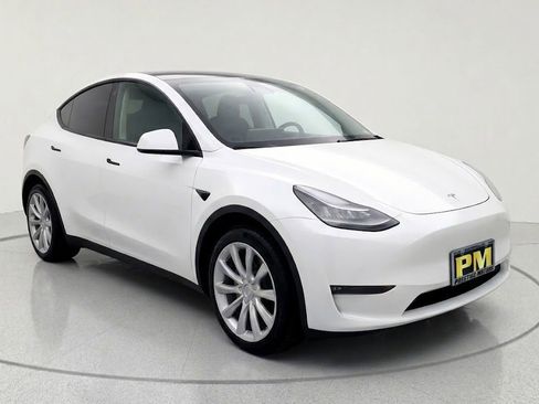 Used 2021 Tesla Model Y Long Range AWD/4WD image 1