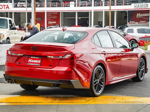 New 2026 Toyota Camry SE w/ Multimedia Upgrade Package FWD image 5