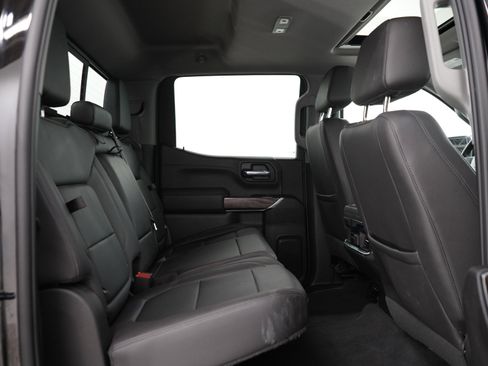 Used 2022 Chevrolet Silverado 1500 LTZ w/ Z71 Off-Road Package AWD/4WD image 12