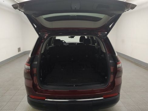 Used 2021 Jeep Grand Cherokee L Limited w/ Luxury Tech Group II image 29