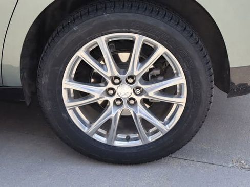 Used 2022 Buick Enclave Essence w/ Experience Buick Package FWD image 31