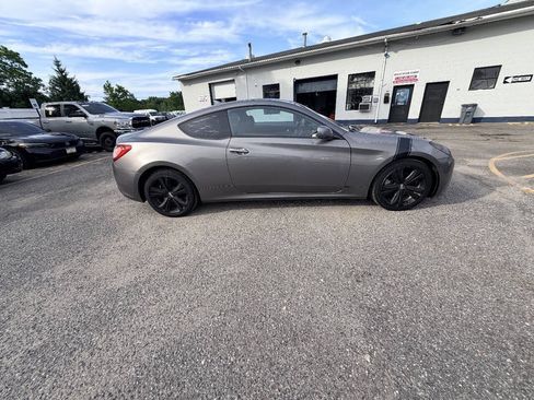 Used 2010 Hyundai Genesis 2.0T RWD image 26