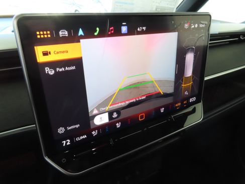 New 2025 Volkswagen ID. Buzz Pro S image 27