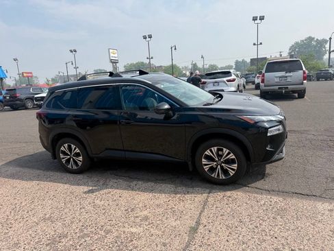 Used 2021 Nissan Rogue SV AWD/4WD image 6