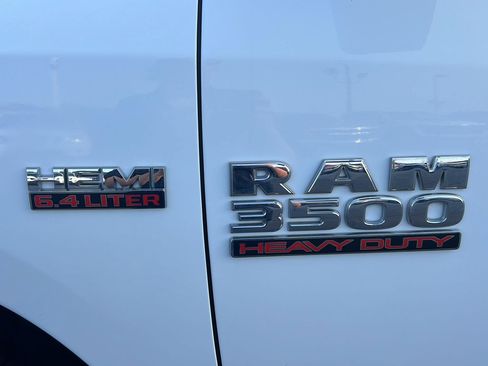 Used 2018 RAM 3500 Tradesman w/ Popular Equipment Group AWD/4WD image 9