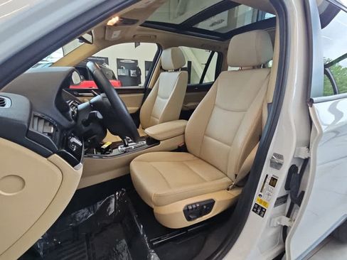 Used 2017 BMW X3 xDrive28i AWD/4WD image 4
