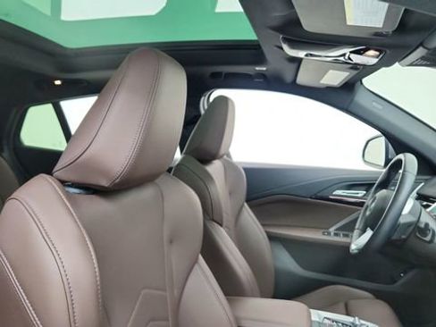 Used 2025 BMW X2 xDrive28i image 22