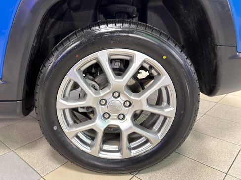 Used 2022 Jeep Compass Latitude image 73