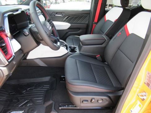 New 2026 GMC Canyon AT4X AWD/4WD image 15