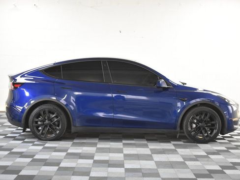 Used 2023 Tesla Model Y Long Range AWD/4WD image 7