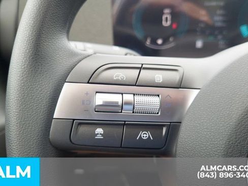 Used 2026 Hyundai Kona SE FWD image 27